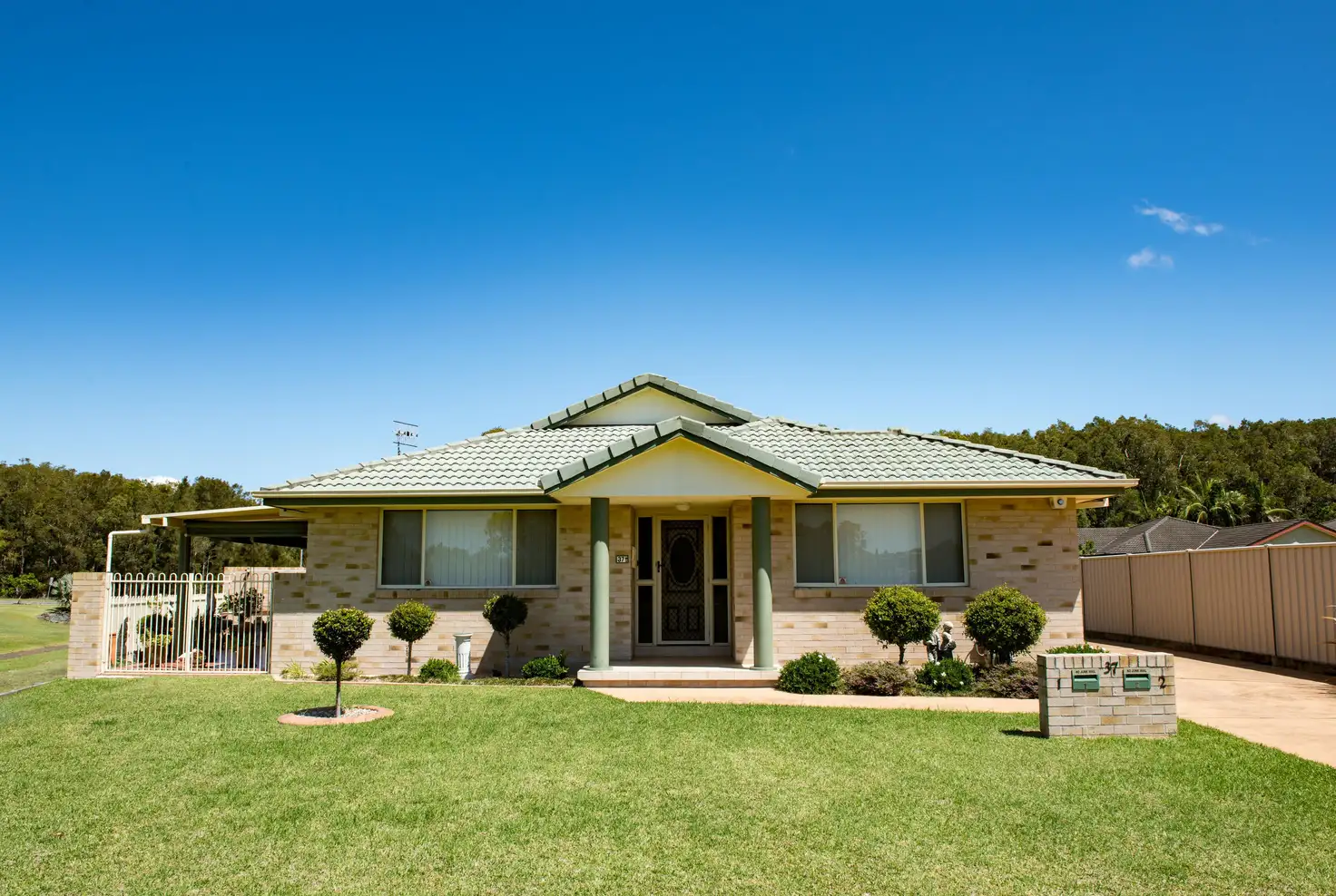 Main view of Homely villa listing, 1/37 Nuwarra Circuit, Forster NSW 2428
