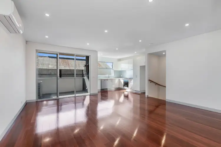 5/923 High Street, Reservoir VIC 3073