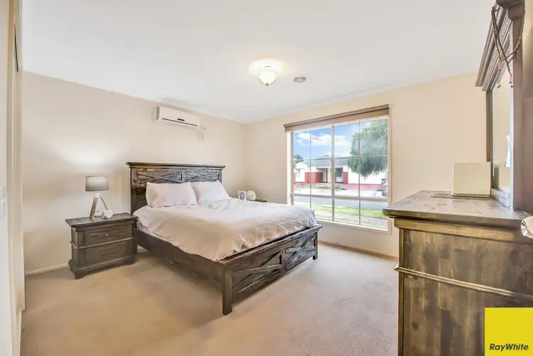 Fourth view of Homely house listing, 11 Sonnet Way, Truganina VIC 3029