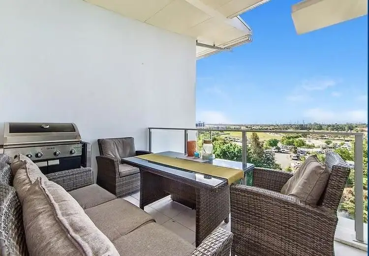 2-4 Riverwalk Avenue