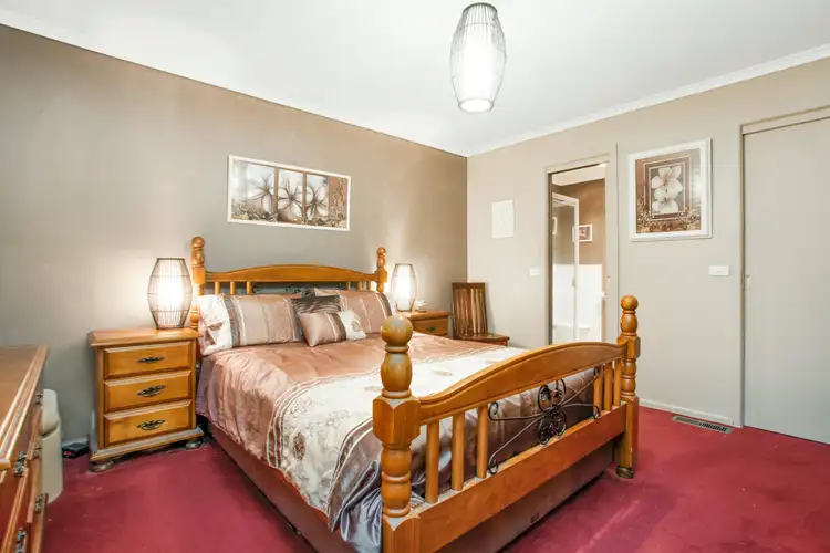 Fifth view of Homely house listing, 4 Windsor Court, Frankston VIC 3199
