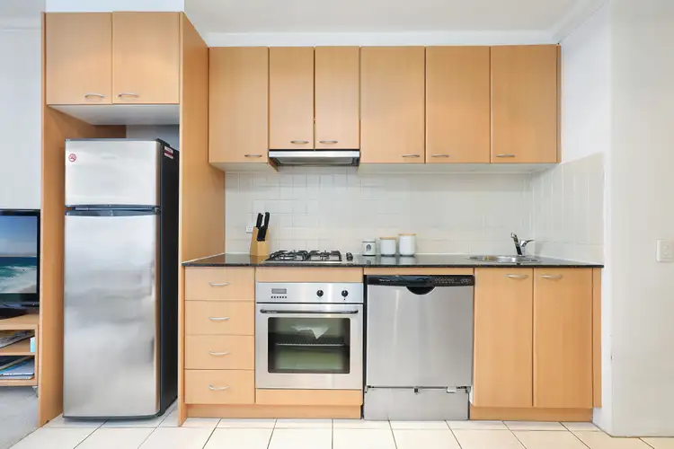 Fifth view of Homely studio listing, 30/13 Ernest Street, Crows Nest NSW 2065