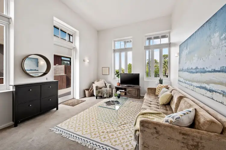 Third view of Homely apartment listing, 2/136 Ernest Jones Drive, Macleod VIC 3085