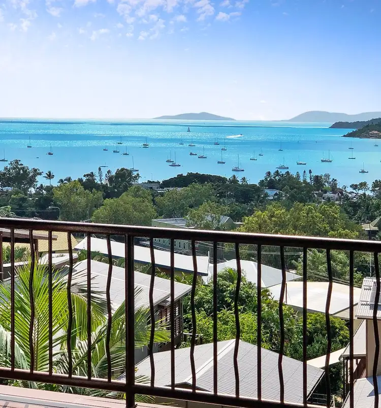 14 Nara Avenue, Airlie Beach QLD 4802
