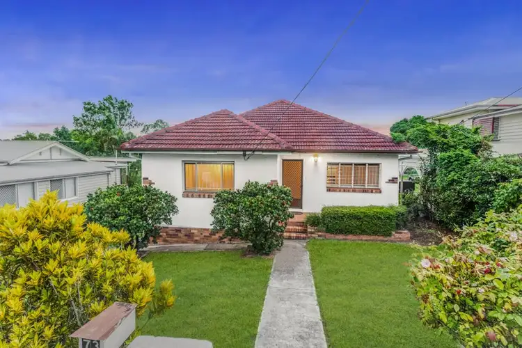 73 Seventh Avenue, Kedron QLD 4031