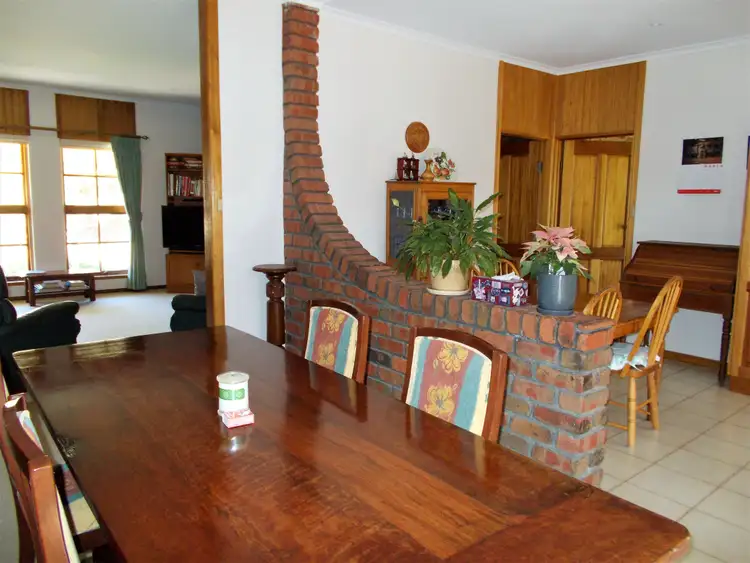 Fifth view of Homely house listing, 25 Cannawigara Road, Bordertown SA 5268