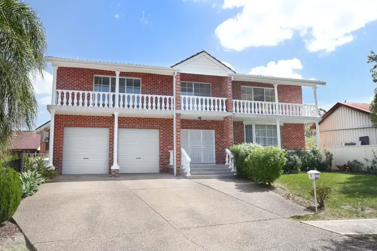 3 Rayford Close, Bossley Park NSW 2176
