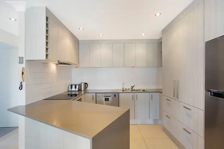 6/13 Christina Court, Mermaid Waters QLD 4218