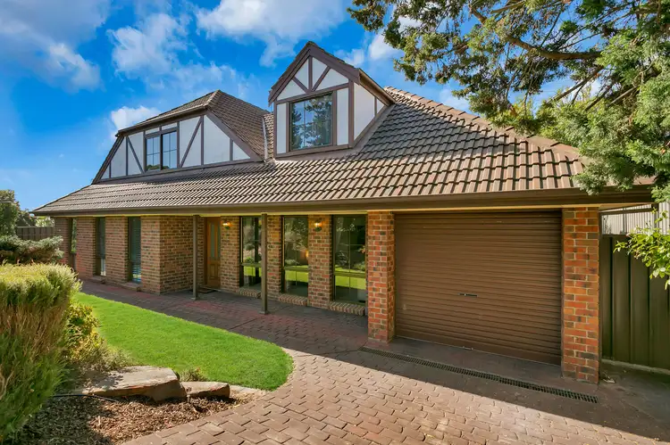 33 Greenfield Rise, Aberfoyle Park SA 5159