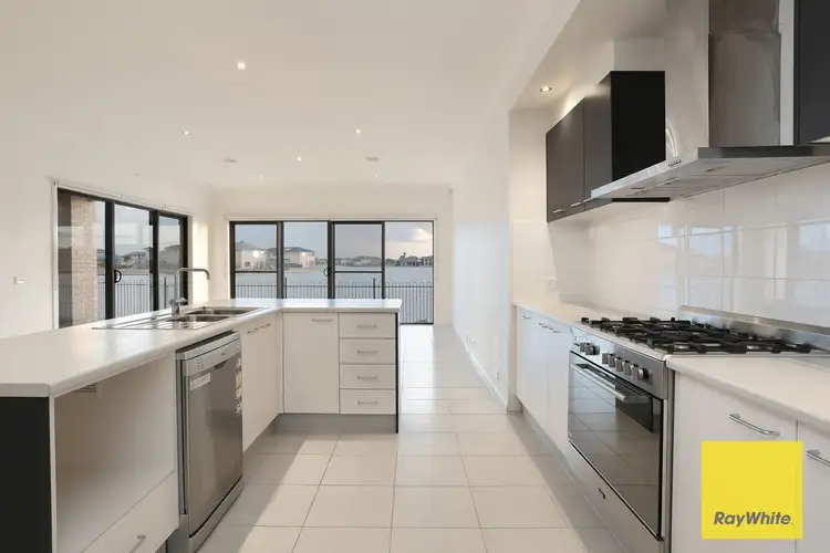 Fifth view of Homely house listing, 34 Sanctuary Lakes East Boulevard, Sanctuary Lakes VIC 3030