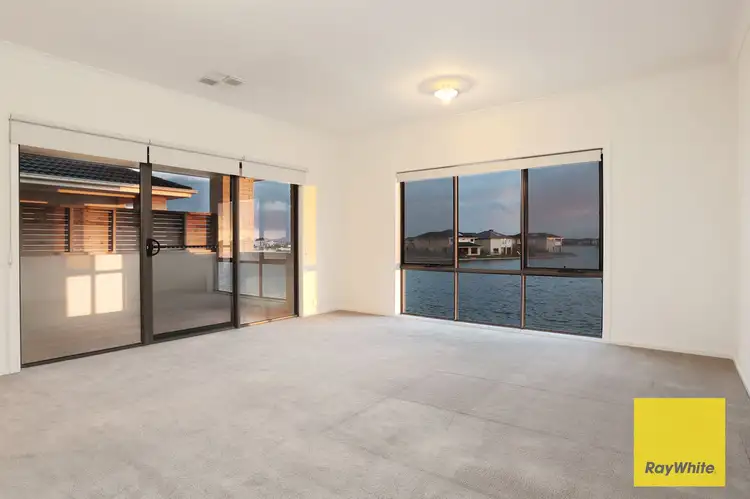 Seventh view of Homely house listing, 34 Sanctuary Lakes East Boulevard, Sanctuary Lakes VIC 3030
