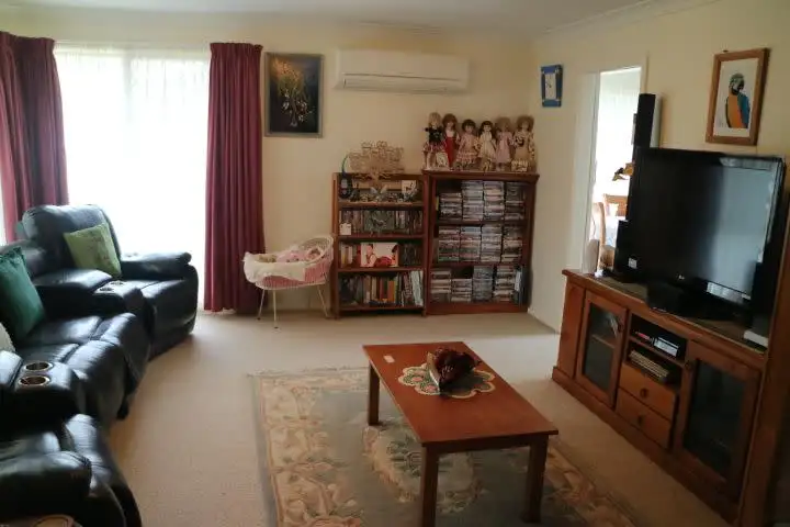 Second view of Homely house listing, 10 Lindsay, Glen Innes NSW 2370