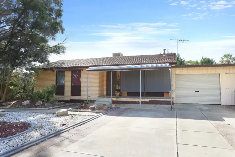 15 Hawker Crescent, Elizabeth East SA 5112
