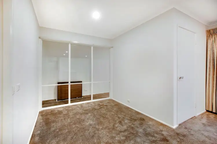 Fifth view of Homely house listing, 6 Giselle Court, Frankston VIC 3199