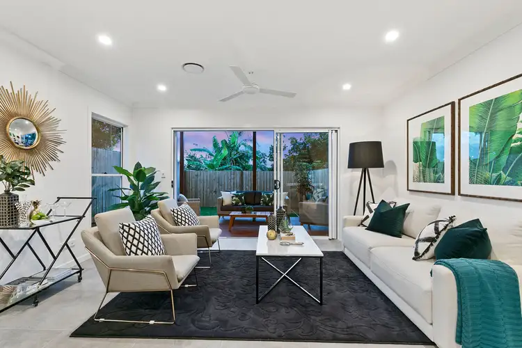 Main view of Homely townhouse listing, 2/7 Albert Street, Annerley QLD 4103