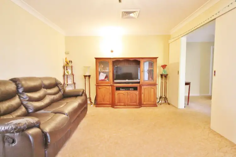 Seventh view of Homely house listing, 5 Hardy Avenue, Young NSW 2594