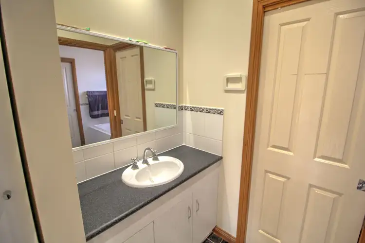 Sixth view of Homely house listing, 11 Stasinowsky Court, Loxton SA 5333