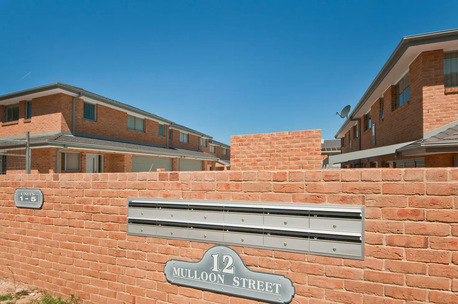 Main view of Homely townhouse listing, 4/10-12 Mulloon Street, Queanbeyan East NSW 2620