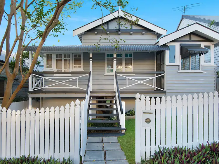 25 Isaac Street, Milton QLD 4064