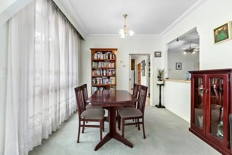 Fifth view of Homely house listing, 10 Swindon Road, Hughesdale VIC 3166
