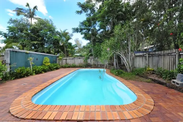 9 Roslyn Road, Mount Julian QLD 4800
