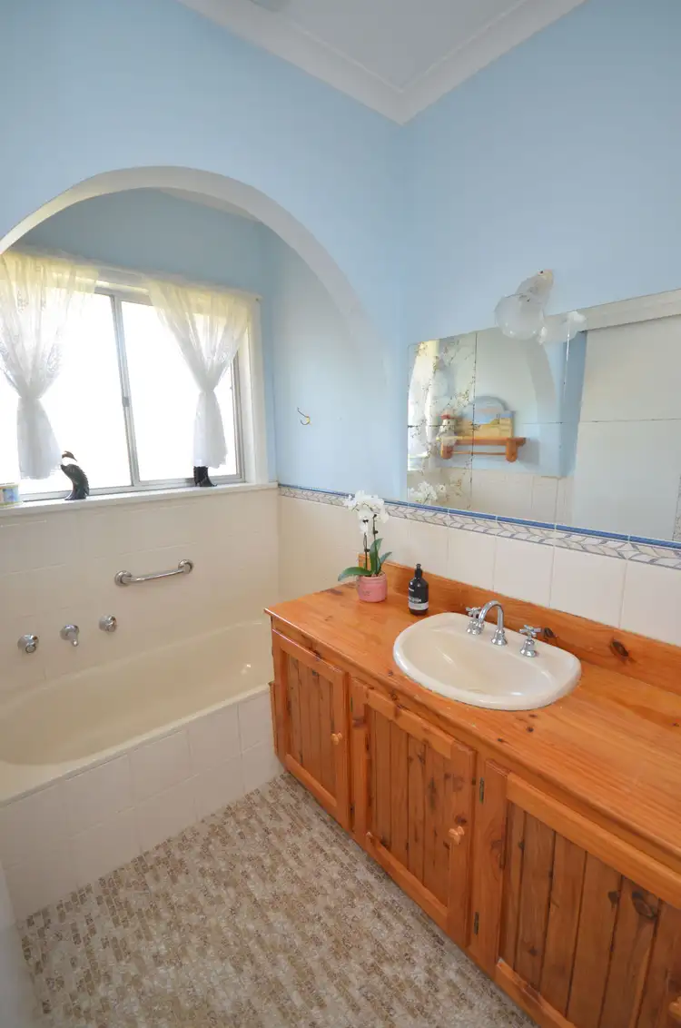 Sixth view of Homely house listing, 10 Shackell Street, Echuca VIC 3564