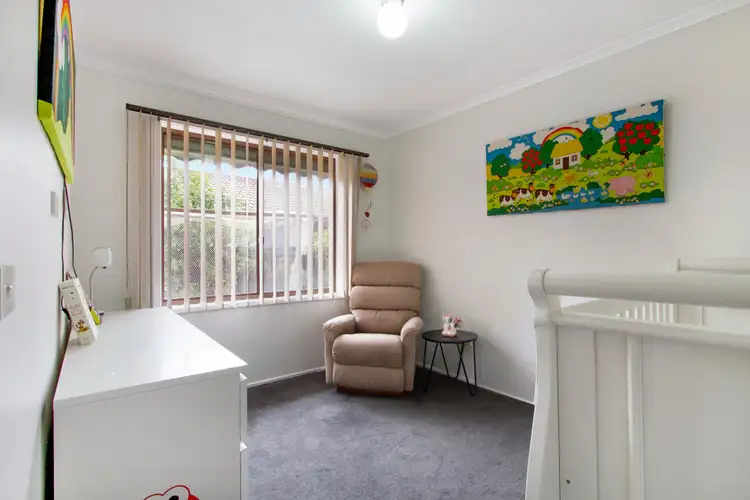 Fifth view of Homely house listing, 33 Earnshaw Drive, Carrum Downs VIC 3201