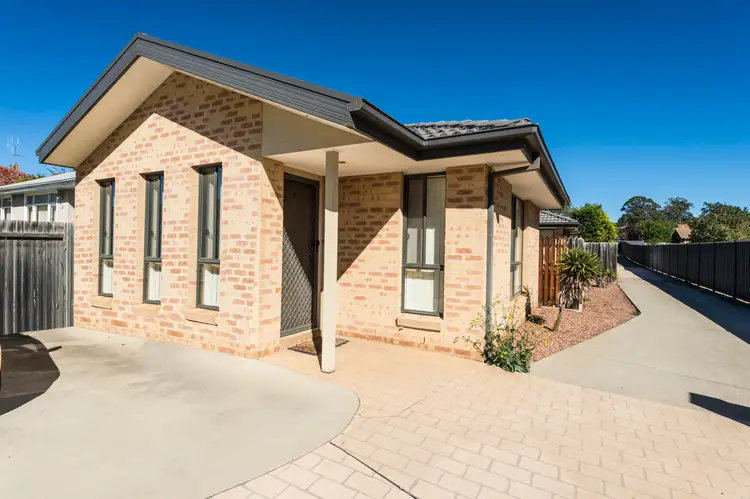 Main view of Homely townhouse listing, 1/21 Stornaway Road, Queanbeyan NSW 2620