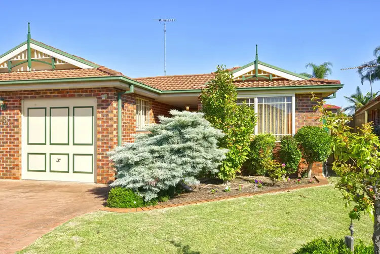 2/8 Lavender Close, Glenmore Park NSW 2745