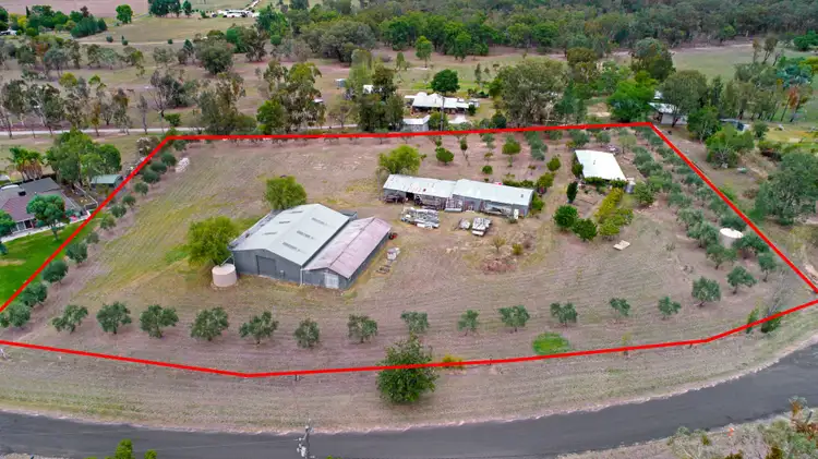 11 Loi Lane, Tamworth NSW 2340
