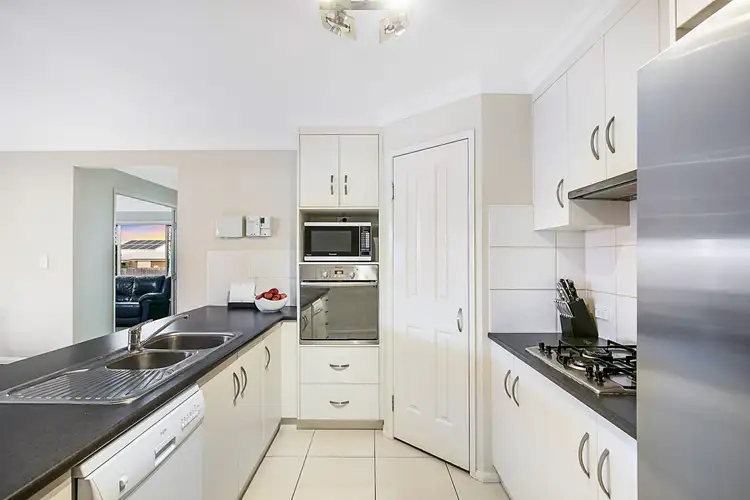 Fifth view of Homely house listing, 17 Lanagan Court, Middle Ridge QLD 4350