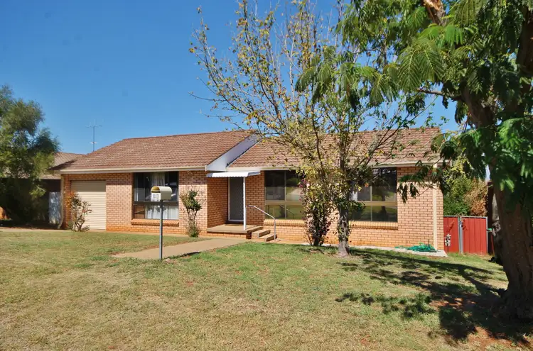 20 Dwyer Drive, Young NSW 2594