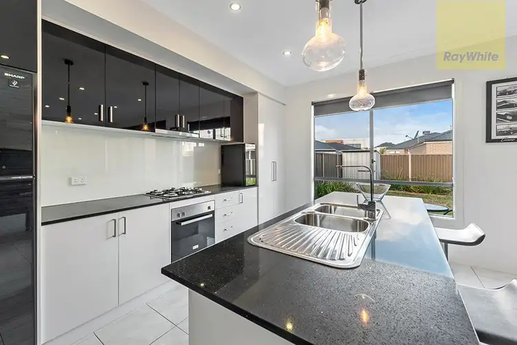 Fifth view of Homely house listing, 29 Grattan Cove, Craigieburn VIC 3064