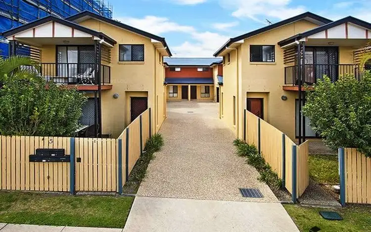 Main view of Homely townhouse listing, 2/5 View Street, Chermside QLD 4032