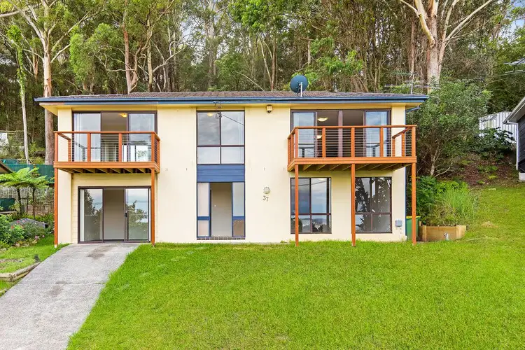37 Emma James Street, Springfield NSW 2250