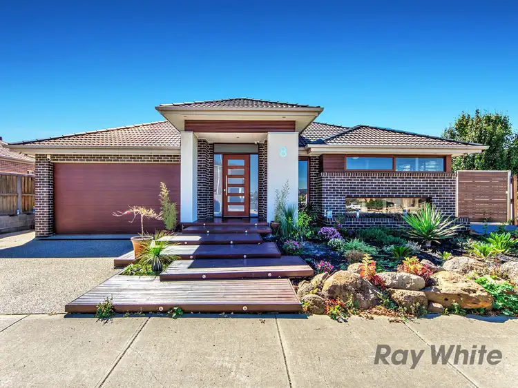 8 The Esplanade, Taylors Hill VIC 3037
