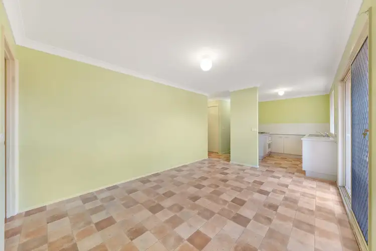 Fourth view of Homely house listing, 10 Ferntree Close, Glenmore Park NSW 2745