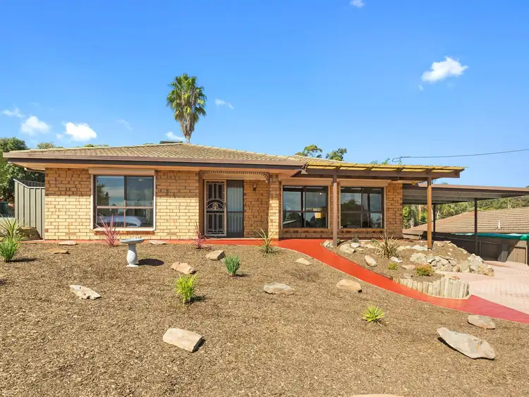 11 Gem Street, Aberfoyle Park SA 5159