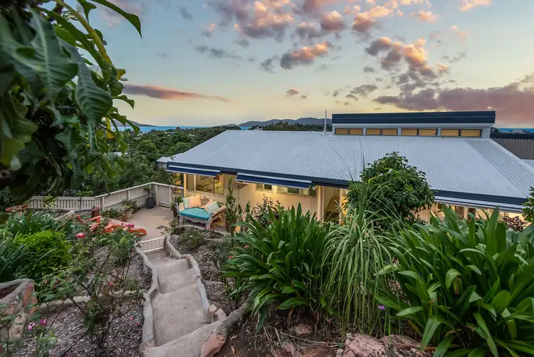 1/4-6 Gilbert Crescent, North Ward QLD 4810