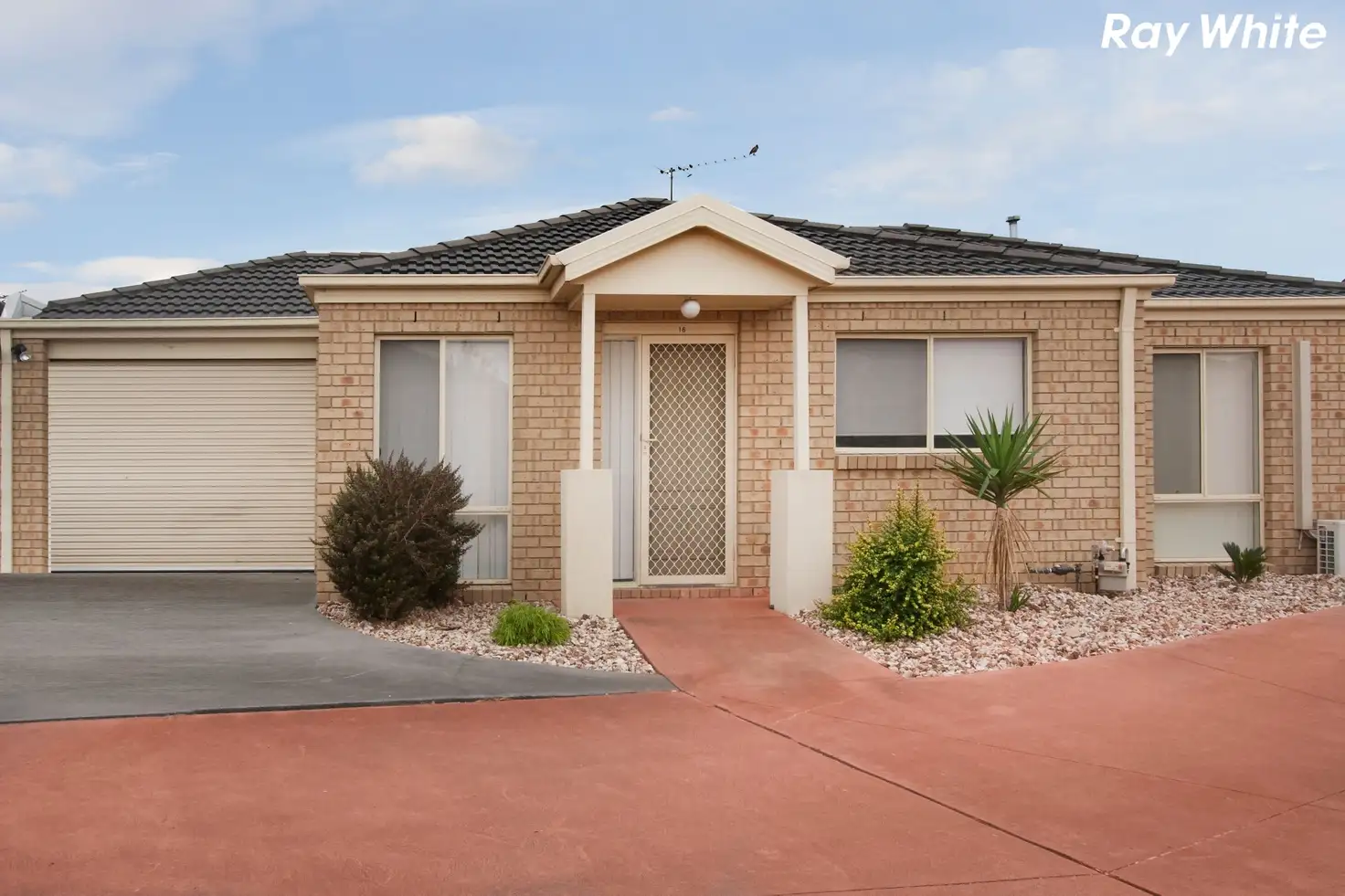 Main view of Homely unit listing, 16/21-31 Parman Avenue, Pakenham VIC 3810