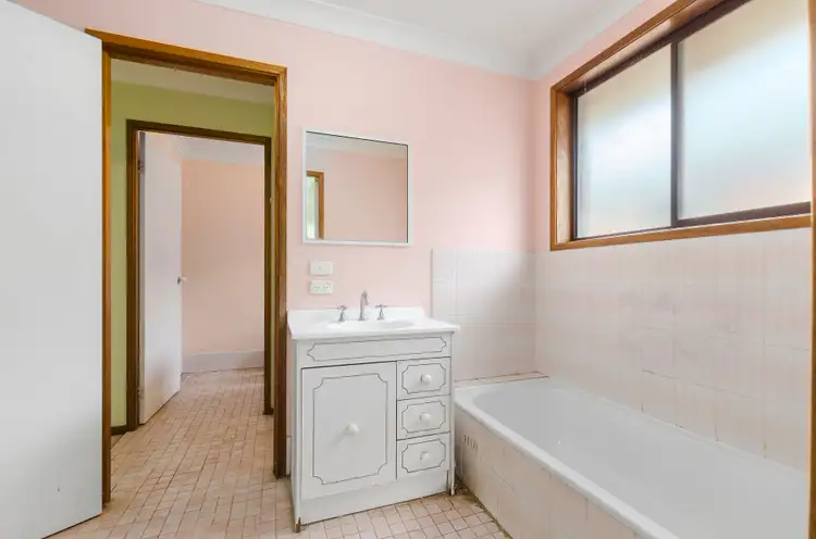 Sixth view of Homely house listing, 26 Koyong Close, Moss Vale NSW 2577