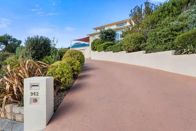 942 Oceana Drive, Tranmere TAS 7018