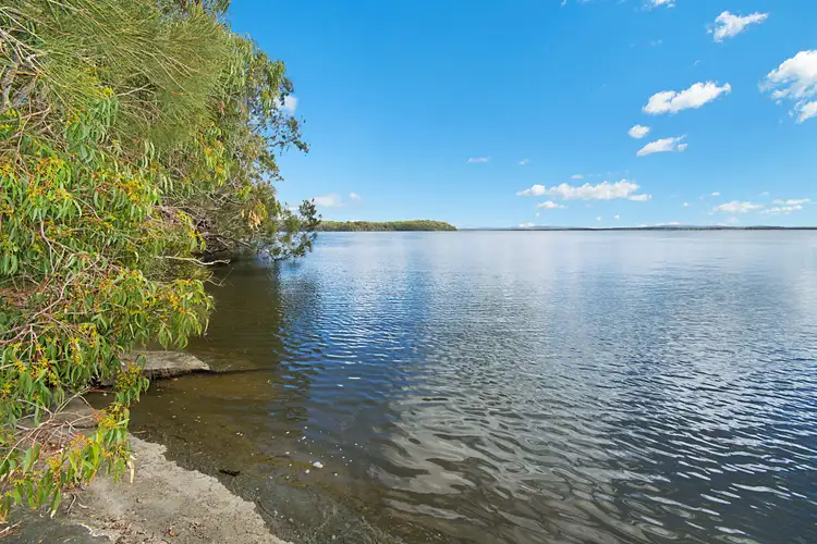 155 Lakes Boulevard, Wooloweyah NSW 2464