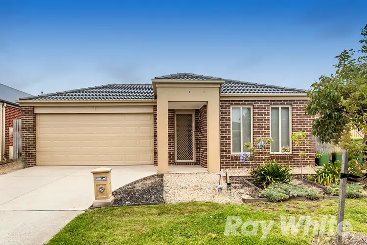 16 Currawong Crescent