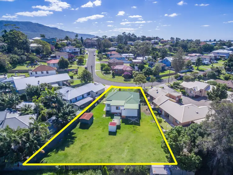 43 Westmacott Parade, Bulli NSW 2516