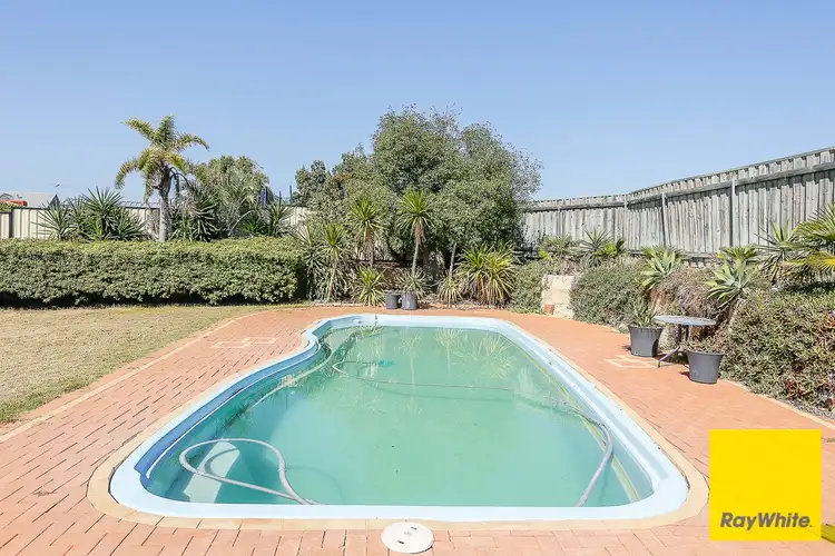 2 Burnett Drive, Clarkson WA 6030
