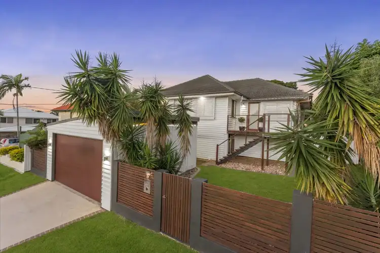 17 Chisholm Street, Stafford Heights QLD 4053