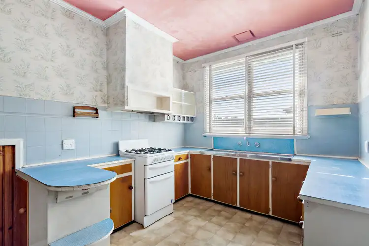 Sixth view of Homely house listing, 2 Plane Street, Thomastown VIC 3074