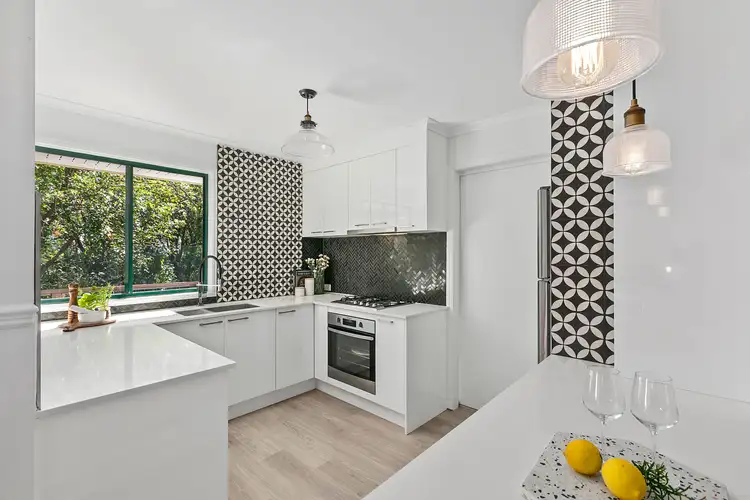 2/36 Andrew Street, Balmoral QLD 4171