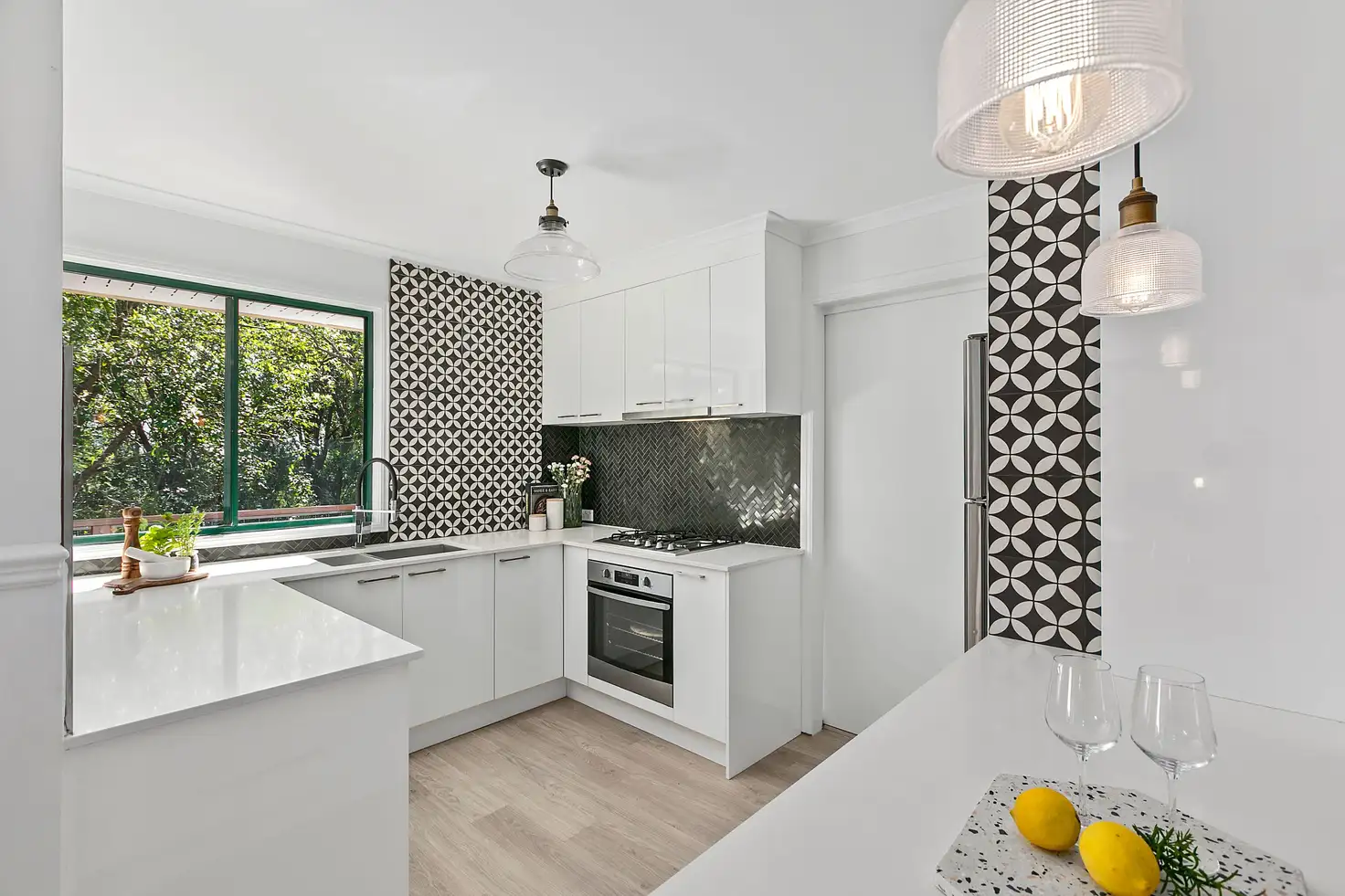 Main view of Homely townhouse listing, 2/36 Andrew Street, Balmoral QLD 4171